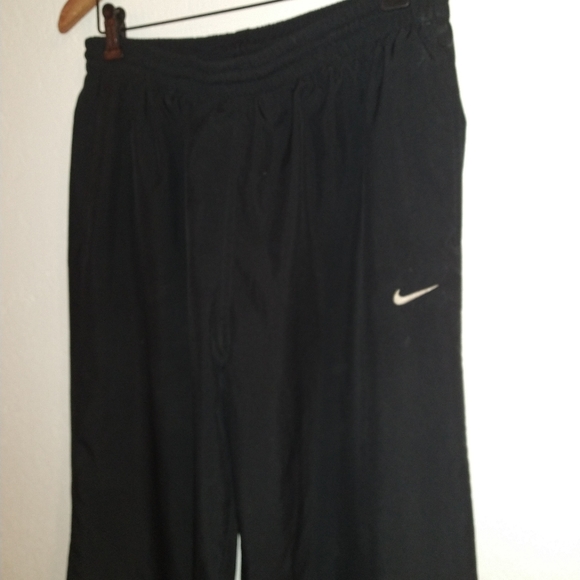 Nike Black Sweatpants - Picture 3 of 5